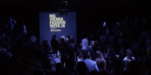 Beitragsbild des Blogbeitrags Opening Show mit Video – MQ Vienna Fashion Week 18