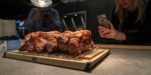 Beitragsbild des Blogbeitrags Wintergrillen Workshop ausprobiert – in der Weber Grill Academy Wien Süd