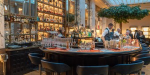 Beitragsbild des Blogbeitrags The Bank Bar – neue Signature Cocktails – Park Hyatt Vienna