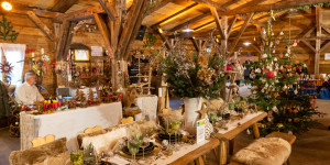 Beitragsbild des Blogbeitrags Wiener Alm Advent – Weihnachtsstimmung im Adventdorf