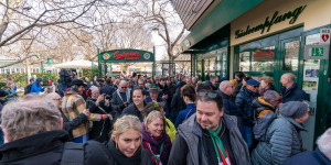 Beitragsbild des Blogbeitrags Schweizerhaus und der Wiener Prater starten in die neue Saison 2023
