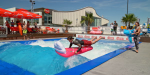 Beitragsbild des Blogbeitrags Luftmatratzen Surf WM am 12. August 2023 – Multiplex CityWave bei der SCS