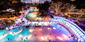 Beitragsbild des Blogbeitrags Wiener Eistraum 2024, wenn der Rathausplatz zum Eislaufplatz wird 