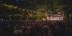 Beitragsbild des Blogbeitrags Theater im Park 2024 – Open Air Theater und Kabarett am Belvedere 