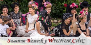 Beitragsbild des Blogbeitrags Susanne Bisovsky WIENER CHIC am Cobenzl