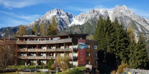 Beitragsbild des Blogbeitrags Urlaub auf der Alm – Yoga, Wellness und Erholung pur 