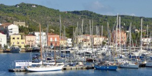 Beitragsbild des Blogbeitrags Ankunft auf der Insel San Pietro – Sardinien 