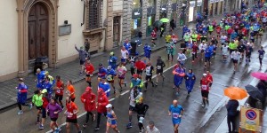 Beitragsbild des Blogbeitrags Florenz Marathon / Firenze Marathon: November Rain (schon wieder!) 