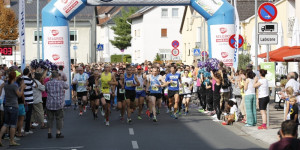 Beitragsbild des Blogbeitrags Autofahrer sorgt für tödlichen Unfall bei Halbmarathon in Deutschland! 