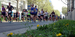 Beitragsbild des Blogbeitrags Einzigartig: Marathon auf einem Bein gehüpft!