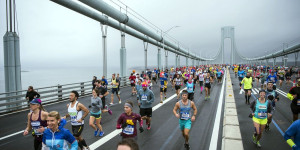Beitragsbild des Blogbeitrags New York City Marathon 2022 Startliste: Olympiasiegerin vs. Debütantin! 