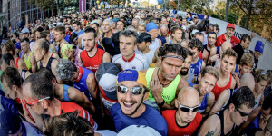 Beitragsbild des Blogbeitrags Laufen in Frankfurt - alle Termine 2023 ➤ Laufkalender