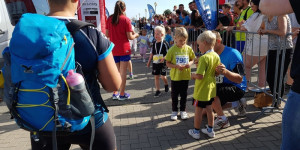 Beitragsbild des Blogbeitrags Kinderläufe in Bremen ➤ Termine 2024