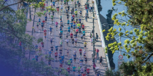 Beitragsbild des Blogbeitrags Ergebnisse Prag Marathon 2024: Schwache Zeiten bei äthiopischen Siegen 
