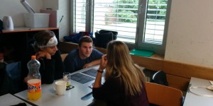 Beitragsbild des Blogbeitrags LANGER TAG DER POLITIK auf FM4 und Radio Wien