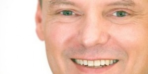 Beitragsbild des Blogbeitrags 8 Fragen an Andreas Kovar zu #besserentscheiden