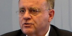 Beitragsbild des Blogbeitrags “Wohnortnahe” – Hans Niessl (SPÖ) im walmanach Interview zur Landtagswahl im Burgenland 2015.