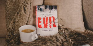 Beitragsbild des Blogbeitrags MeTime | Jack Ketchum – EVIL 