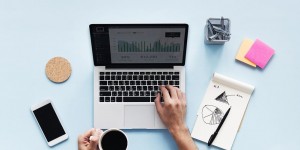 Beitragsbild des Blogbeitrags Tipps für den Sprung in die Festanstellung nach dem Praktikum 