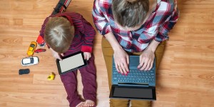 Beitragsbild des Blogbeitrags Der erste Arbeitstag nach der Karenz: Ein Tag als Alien 