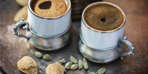 Beitragsbild des Blogbeitrags Viel mehr als nur Filterkaffee: Kaffee-Spezialitäten aus aller Welt 