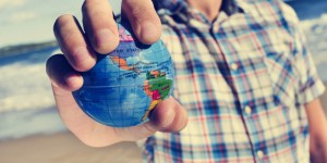Beitragsbild des Blogbeitrags Unentschlossen, was die Karriere betrifft? Ab ins Ausland!