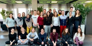 Beitragsbild des Blogbeitrags In Jogginghosen zur Arbeit – Probier’s mal mit Gemütlichkeit!