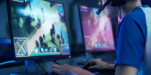 Beitragsbild des Blogbeitrags Faszination eSport: Wie sind die Jobchancen in Österreichs Branche? 