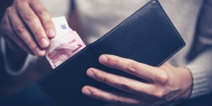 Beitragsbild des Blogbeitrags Studierende zeigen wenig Interesse an Jobs bei Banken und Versicherungen