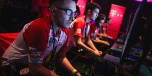 Beitragsbild des Blogbeitrags FIFA zocken als Hauptberuf: Warum der FC Red Bull Salzburg ein eSports-Team hat 