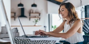 Beitragsbild des Blogbeitrags Homeoffice nach der Krise beibehalten? 93 Prozent sind dafür