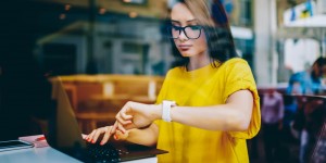 Beitragsbild des Blogbeitrags Zurück aus der Kurzarbeit: Wie die Umstellung gelingt