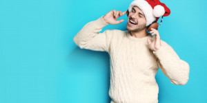 Beitragsbild des Blogbeitrags Es weihnachtet sehr: Unsere Spotify-Playlist für einen hitverdächtigen Advent