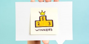 Beitragsbild des Blogbeitrags Absolventen-Umfrage: Beliebte Arbeitgeber, bescheidene Frauen und geplante Start-ups