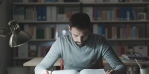 Beitragsbild des Blogbeitrags Doppelbelastung Weiterbildung und Beruf: Schaffe ich das? 