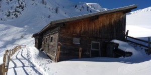 Beitragsbild des Blogbeitrags Schneeschuhwanderung zur Pichler Bergalm