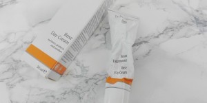 Beitragsbild des Blogbeitrags Must Have Beautyprodukte für den idealen Sommer GLOW