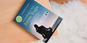 Beitragsbild des Blogbeitrags Grundlagen des Atem-Yoga von Kalashatra Govinda