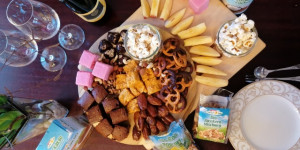 Beitragsbild des Blogbeitrags Food- und Snackboard für den Valentinstag 