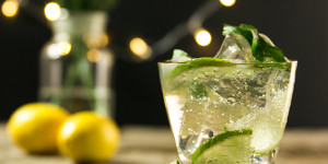 Beitragsbild des Blogbeitrags Gerstengras Limetten Drink 