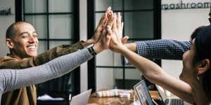 Beitragsbild des Blogbeitrags Die Emotionale Reife im Arbeitsumfeld – So können wir sie fördern
