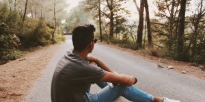 Beitragsbild des Blogbeitrags Hör auf zu Jammern – Mit den folgenden Tipps hörst du auf ein Opfer zu sein und verleihst deinem Leben neuen Schwung 