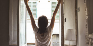 Beitragsbild des Blogbeitrags Morgenmuffel Ade – 7 Tipps wie du es schaffst, morgens aus dem Bett zu kommen