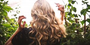 Beitragsbild des Blogbeitrags Do It Yourself! Die Besten Tipps zur Haarpflege Zuhause 