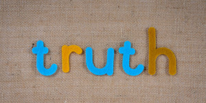 Beitragsbild des Blogbeitrags Was ist Wahrheit? Über die Ehrlichkeit und warum wir lügen