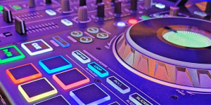 Beitragsbild des Blogbeitrags Ein Tag im Leben von Hochzeits-DJ Frankie