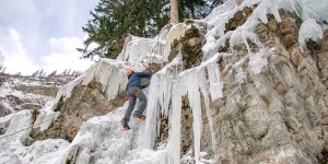 Beitragsbild des Blogbeitrags Eisklettern in Osttirol: Outdoor-Abenteuer Festival rund um das Matreier Tauernhaus 