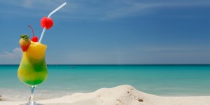 Beitragsbild des Blogbeitrags [7ways2travel] Karibische Kulinarik-Abenteuer auf Aruba 