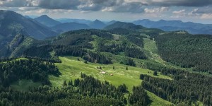 Beitragsbild des Blogbeitrags Unterwegs in den Nationalparks Austria: E-Mountainbiken, Wandern und Klettern im Nationalpark Kalkalpen