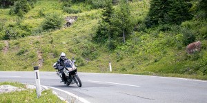 Beitragsbild des Blogbeitrags Die Pässe bitte: Motorradtour durch Kärnten, Italien und Slowenien an einem Tag 